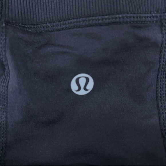 🦄 Lululemon Run Stay On Course Pullover | Sz 4 | EUC - UNICORN - Picture 9 of 9